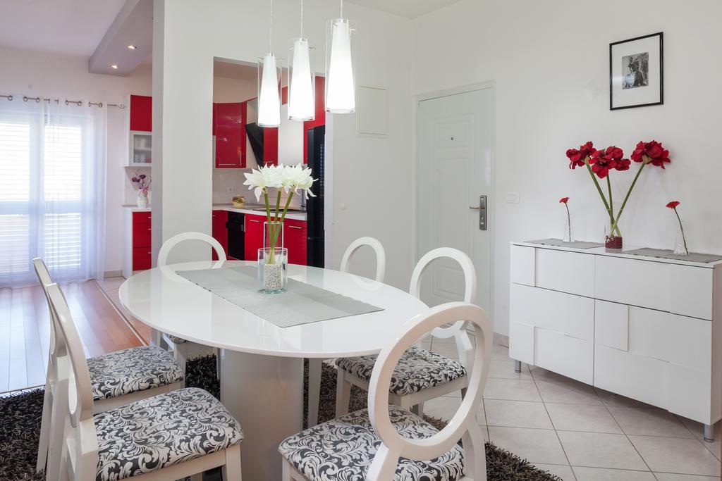 Apartment Center