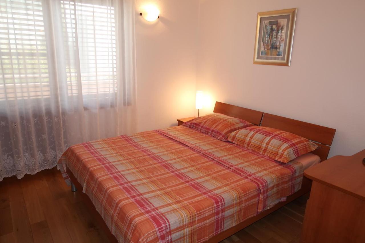 Apartment Center