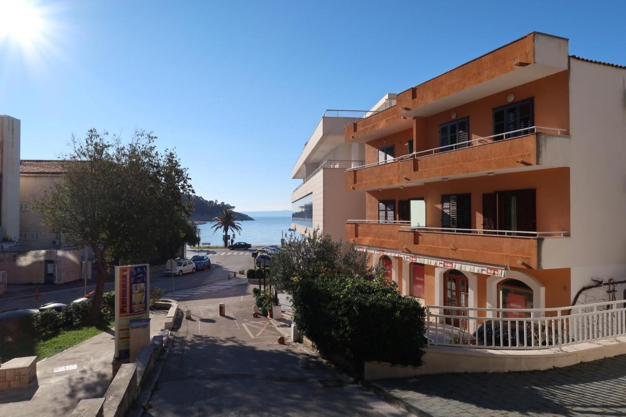 Center * Makarska